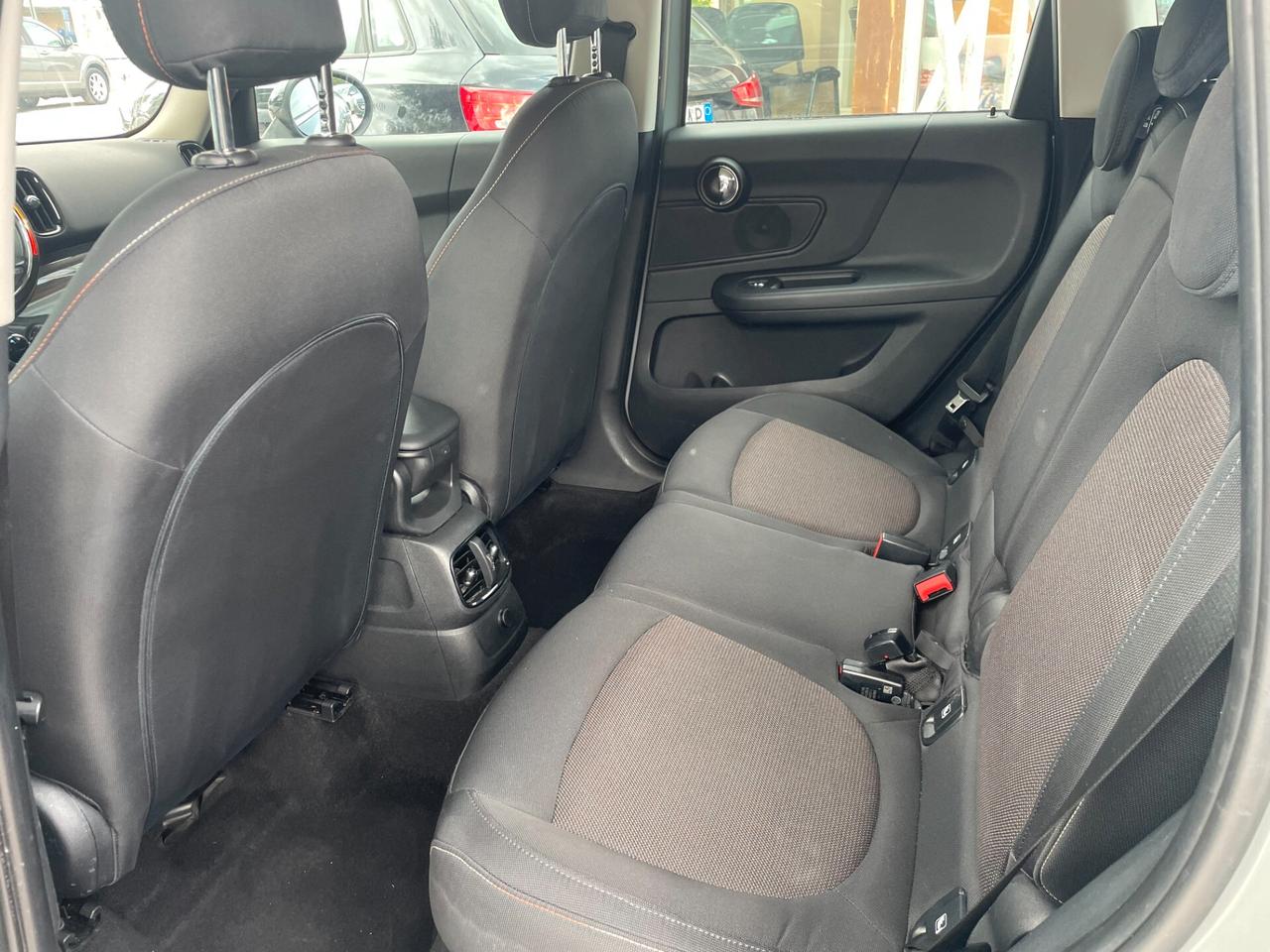 Mini Cooper D Countryman 2.0 D - 2019