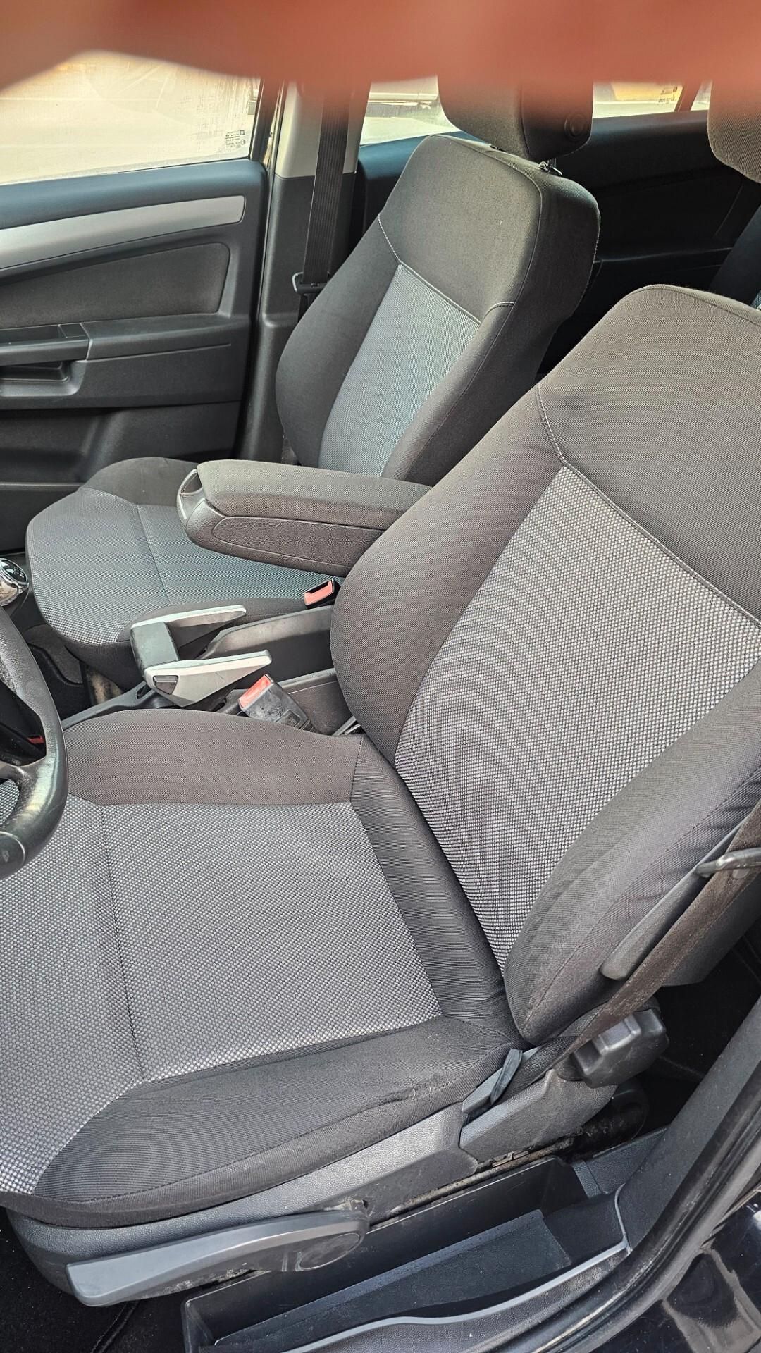 Opel Zafira 1.6 16V ecoM 150CV Turbo Cosmo (110 kw)
