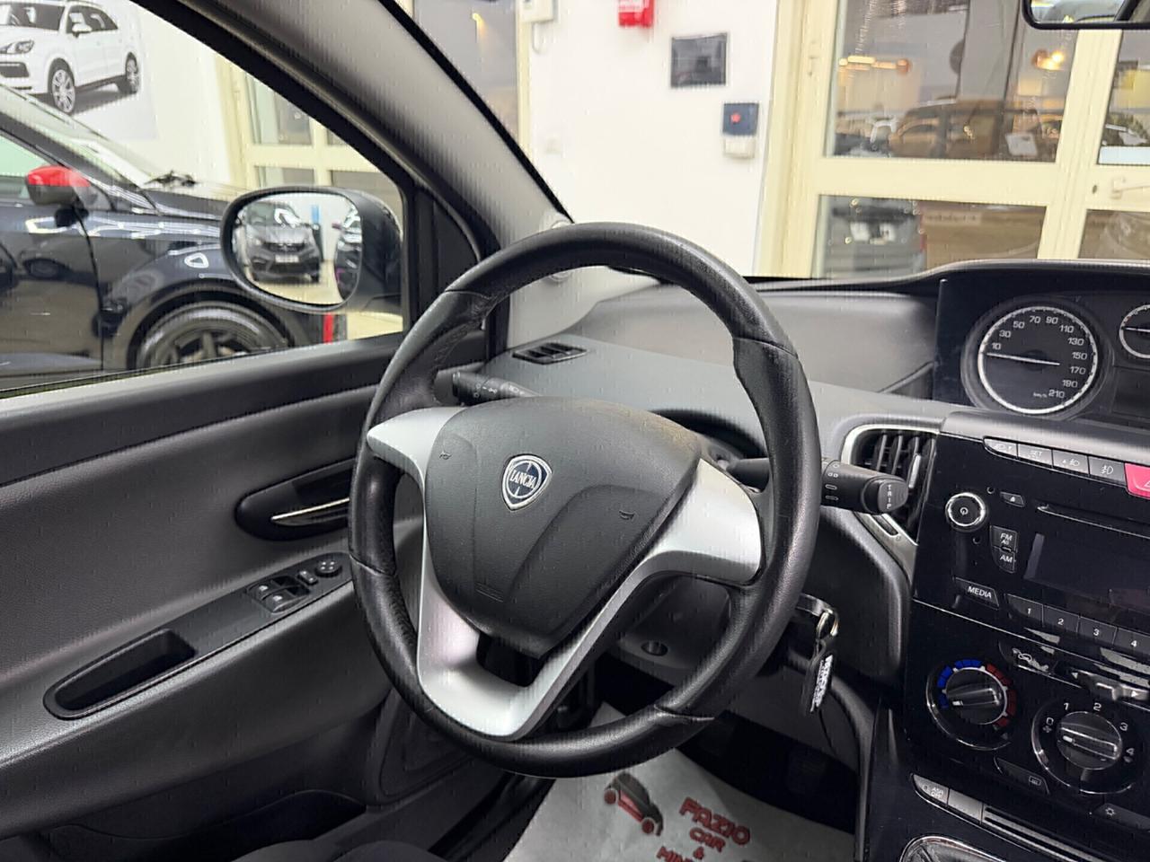 Lancia Ypsilon 1.3 MJT 95Cv