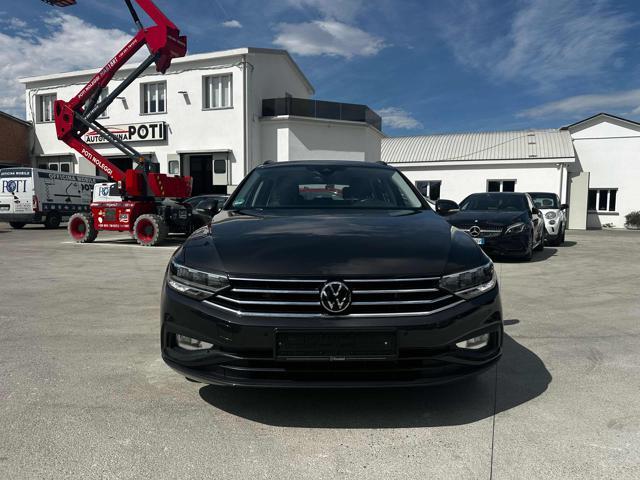 VOLKSWAGEN Passat Variant 2.0 TDI SCR EVO Business "PARI AL NUOVO"