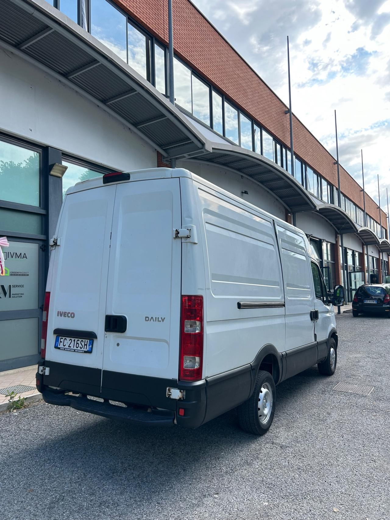 Iveco Daily tetto alto