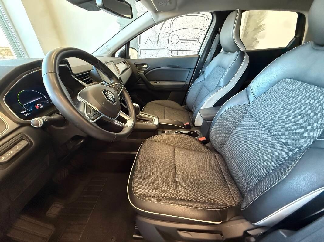 Renault Captur 1.6 E-Tech hybrid Intens 145cv auto