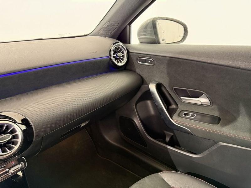 Mercedes-Benz Classe A A 180 d Automatic Premium Plus AMG Line