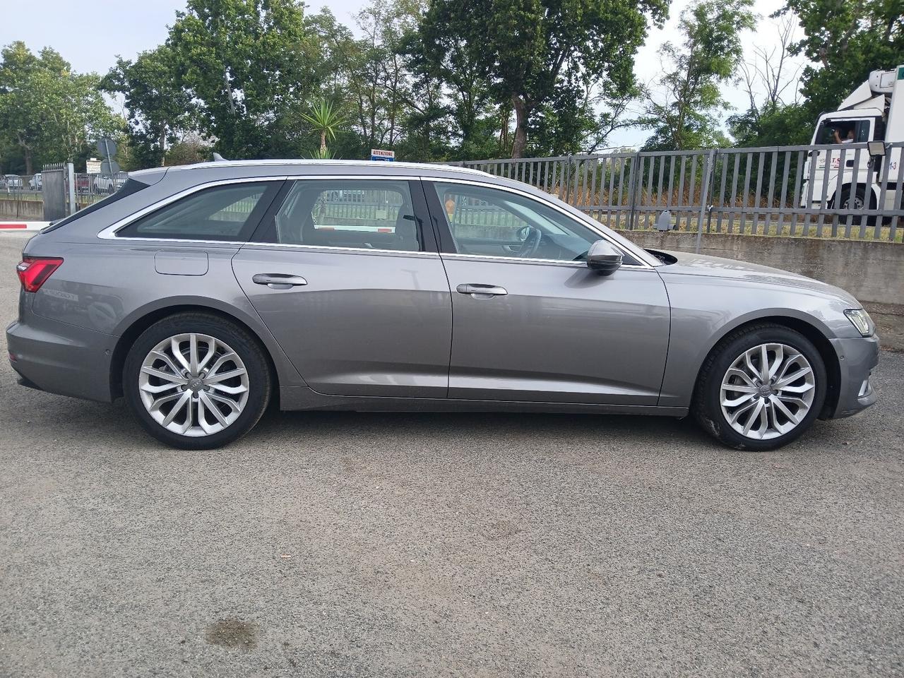 Audi A6 Avant 40 2.0 TDI S tronic Business Design