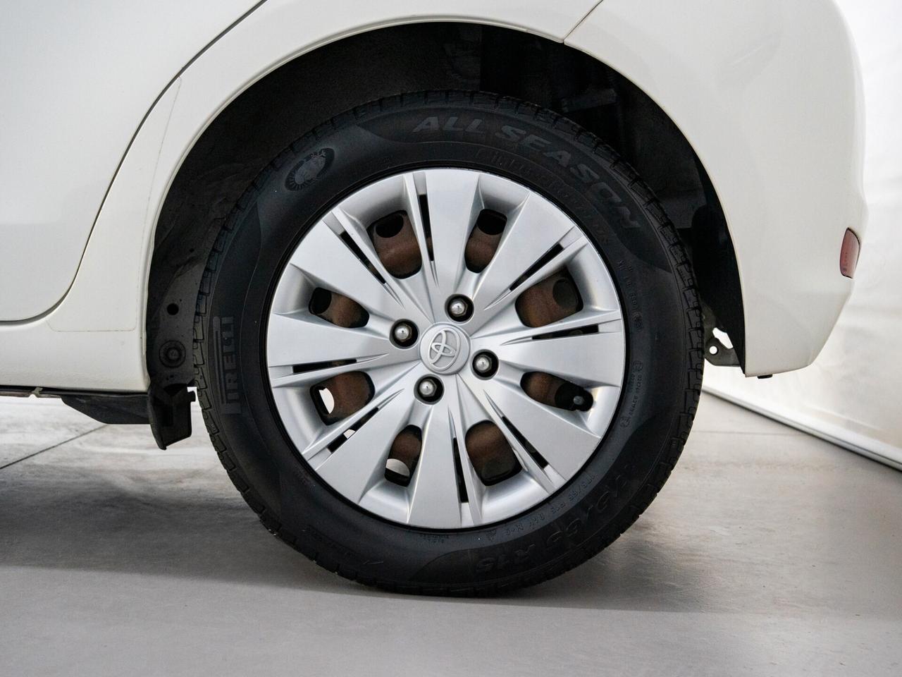 Toyota Yaris 1.0 Benzina 51 kw