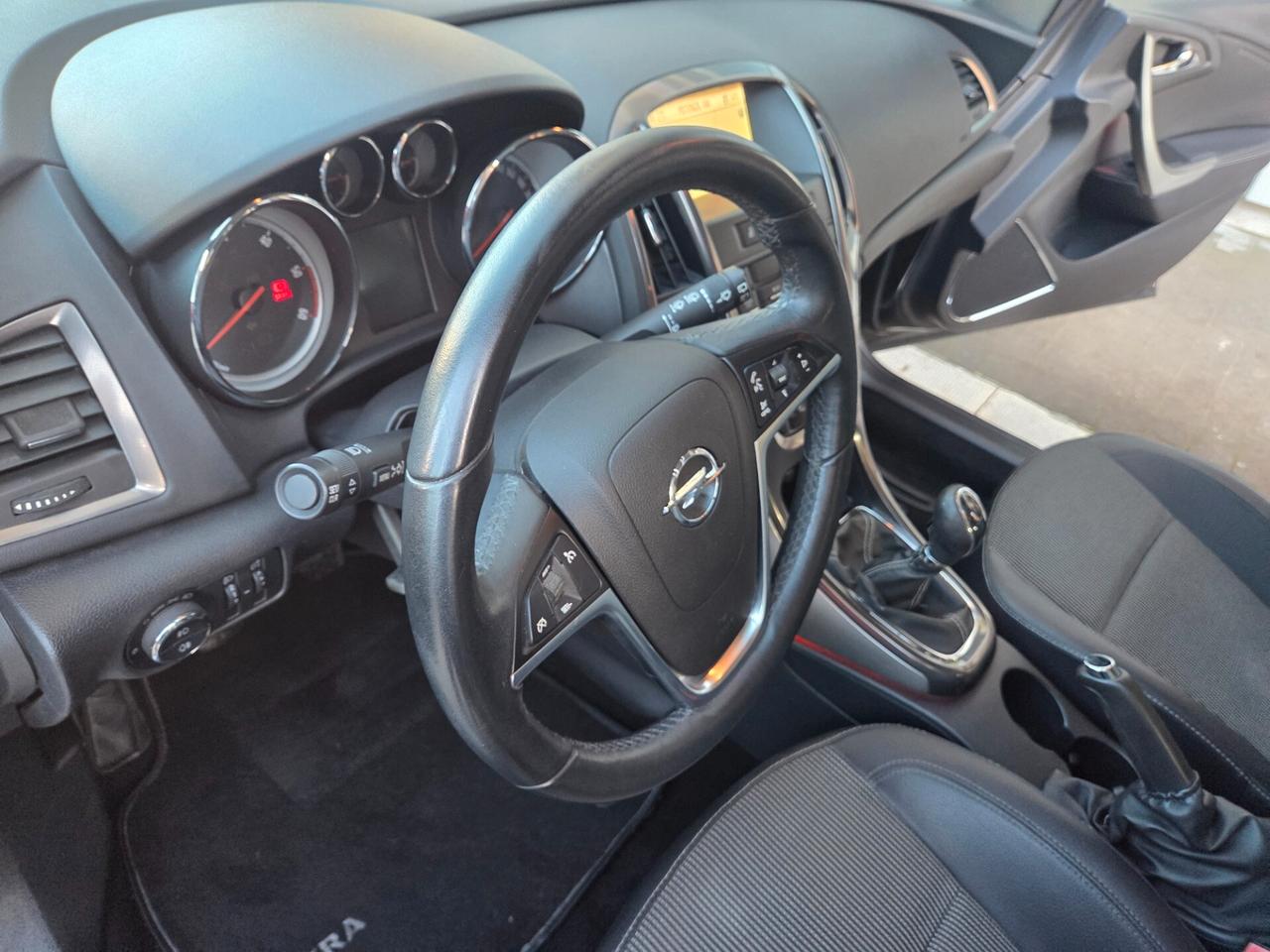 OPEL ASTRA 1.7 125 CV ANNO 2012 NAVIGATORE KM CERTIF