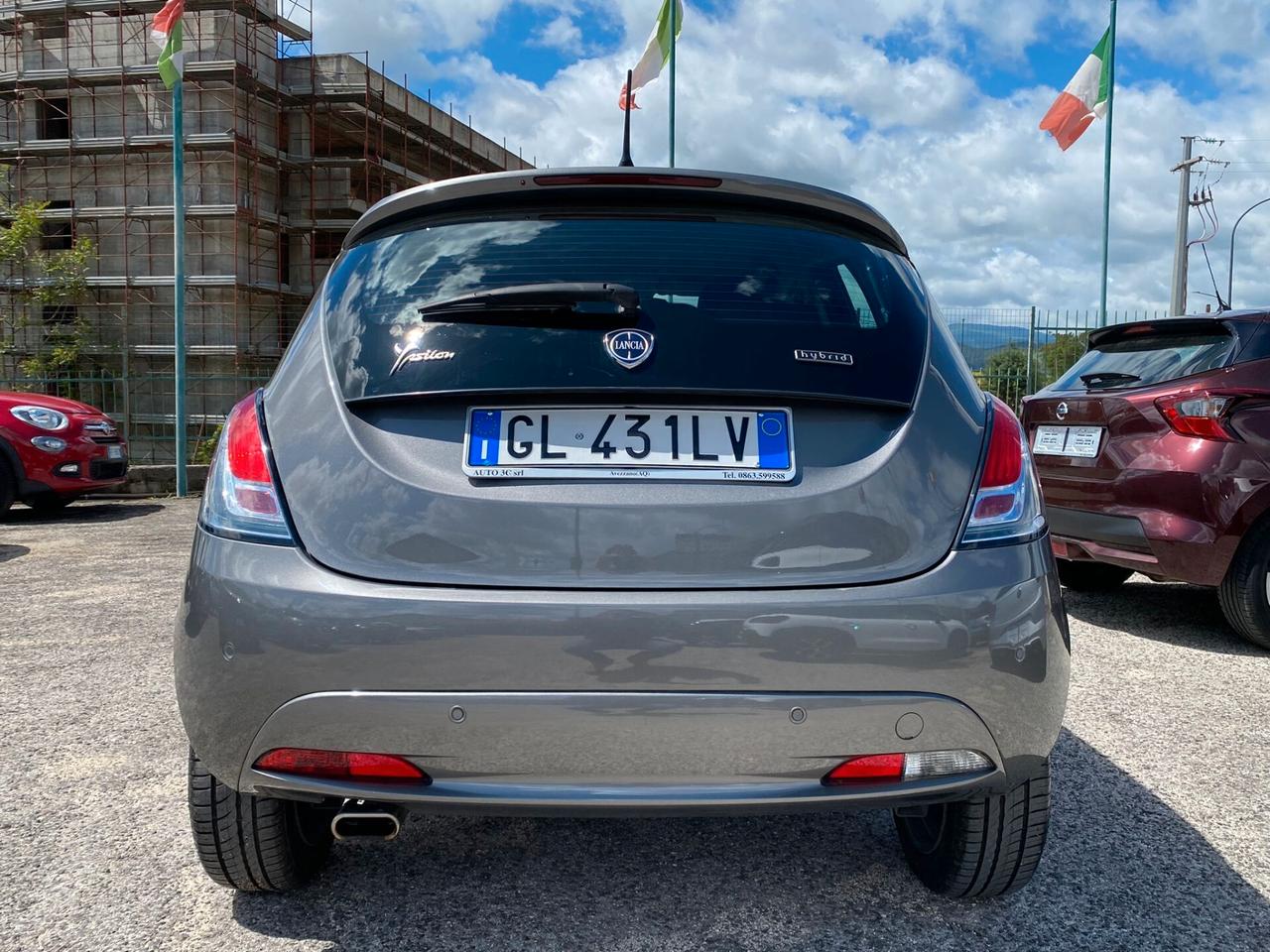 Lancia Ypsilon 1.0 FireFly 5 porte S&S Hybrid Gold