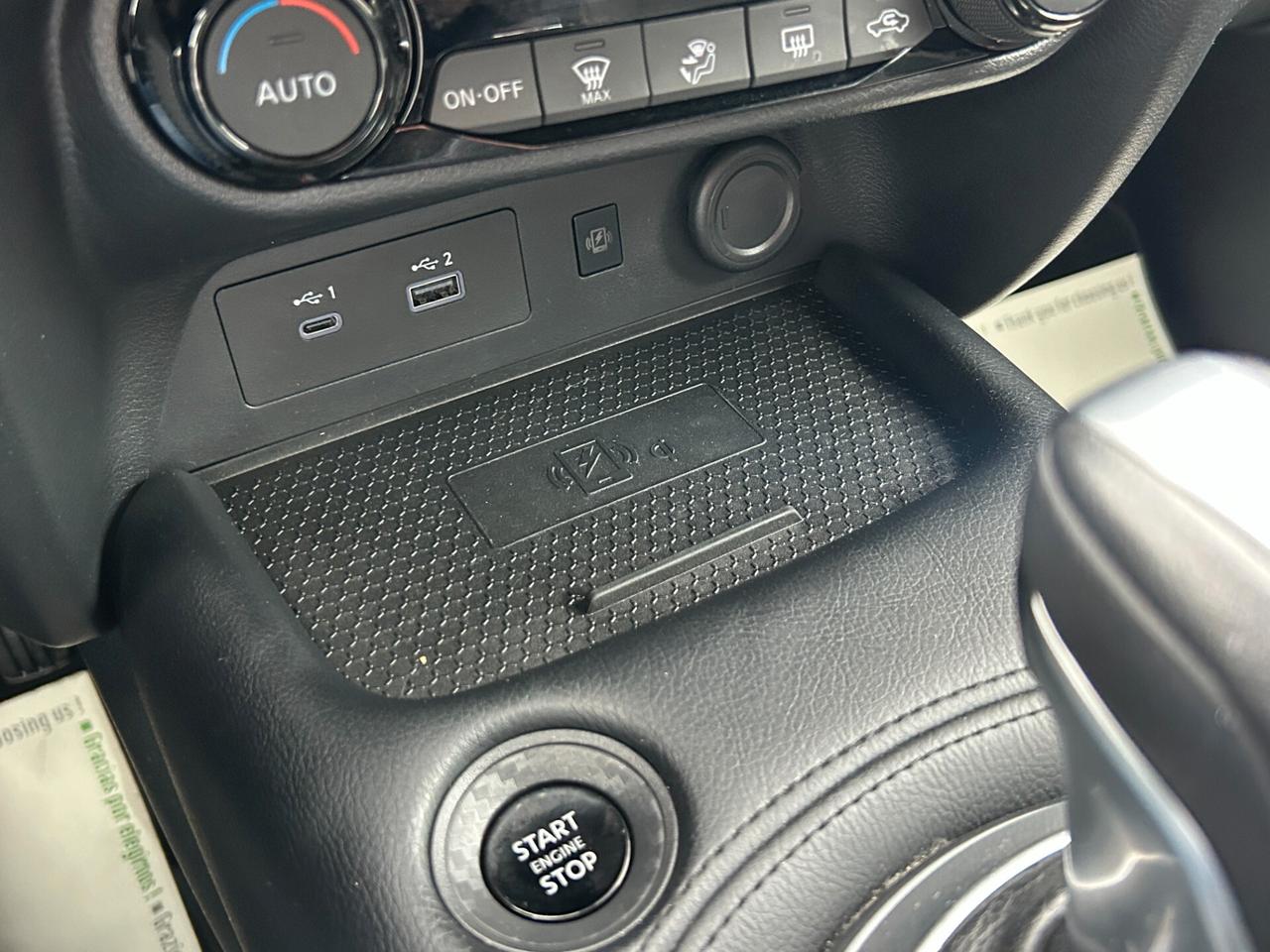 Nissan Juke 1.0 dig-t N-Connecta 114cv dct