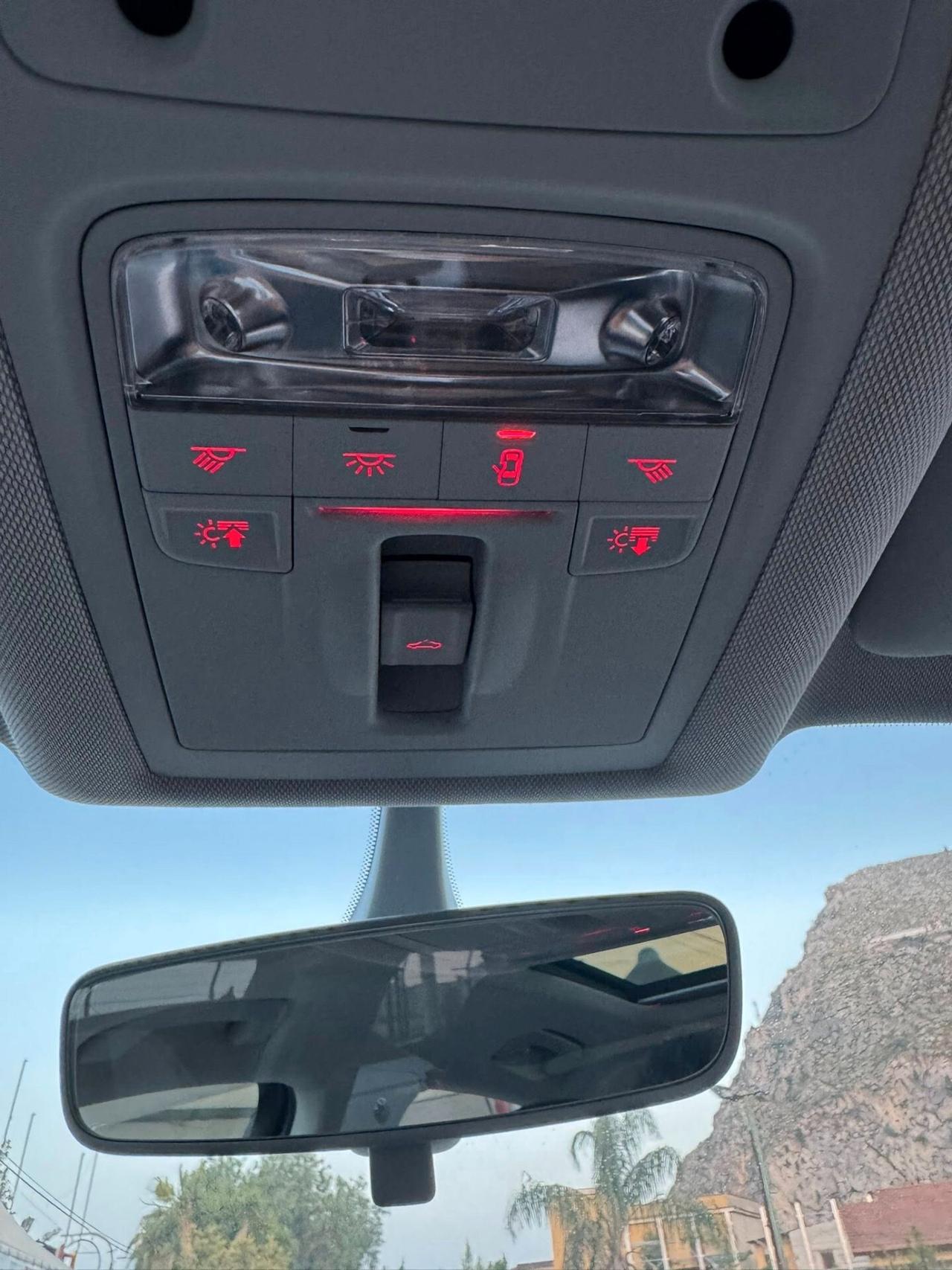 AUDI Q3 2.0 150CV + TETTO APRIBILE