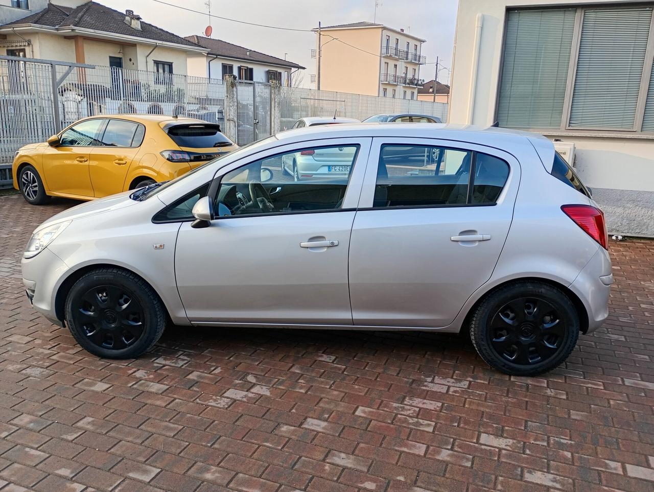 Opel Corsa 1.2 5 porte Australian Edition