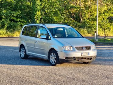 Volkswagen Touran 1.9 TDI 105CV Highline 2005-E4 Manuale NEO