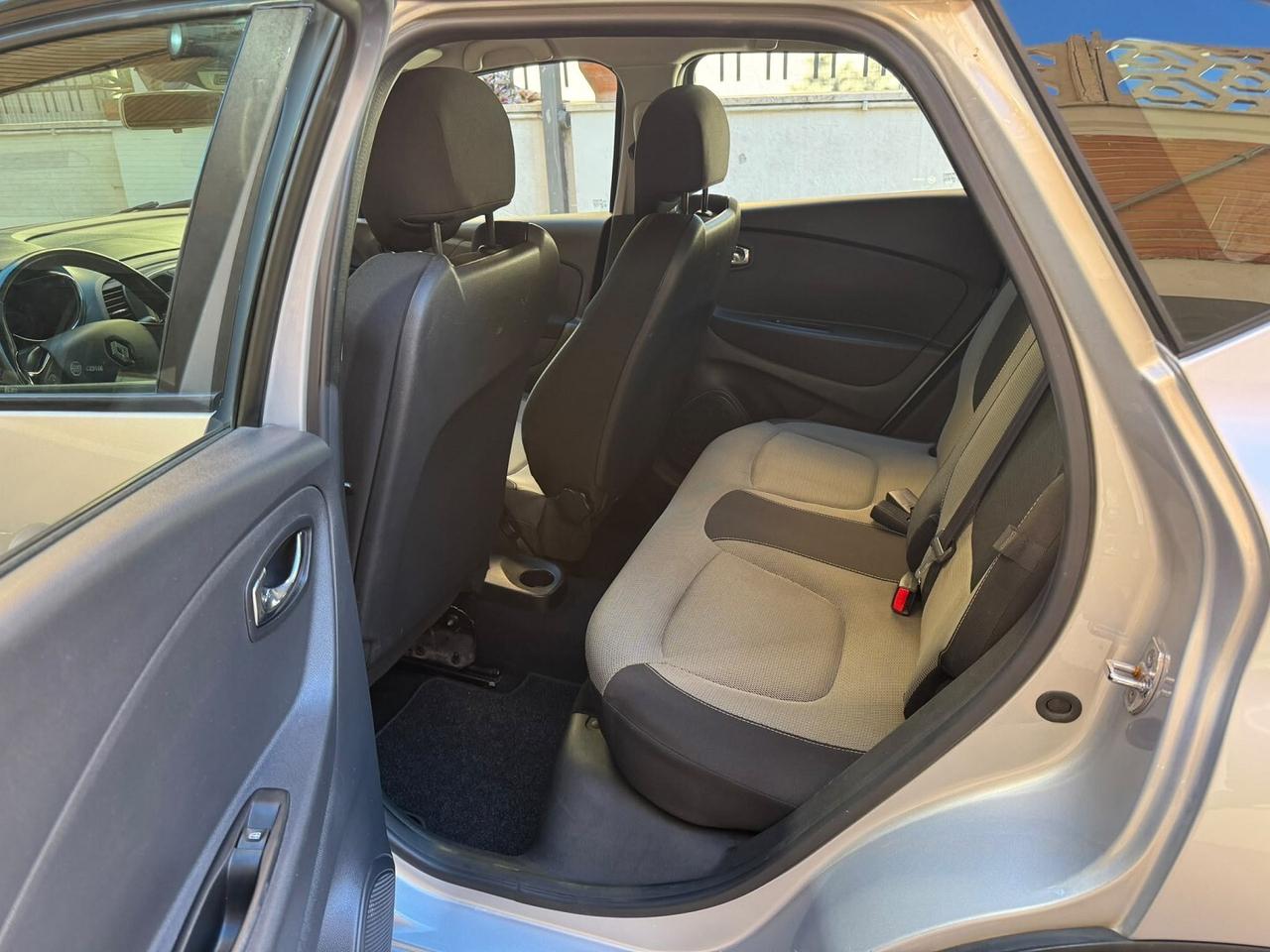 RENAULT Captur dCi 8V 90CV EDC S&S Energy Intens
