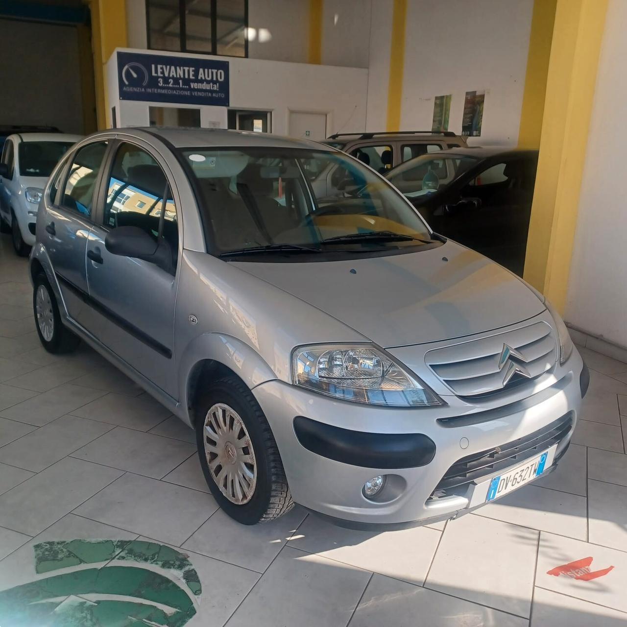UNICO PROPRIETARIO C3 1.1 NEOPATENTATI