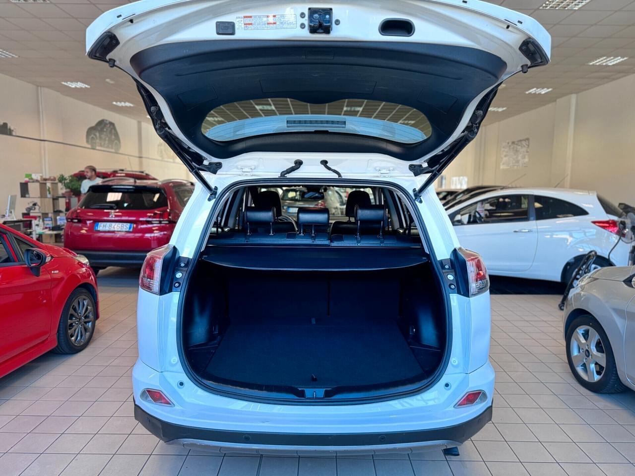 Toyota RAV 4 RAV4 2.0 D-4D 2WD Lounge