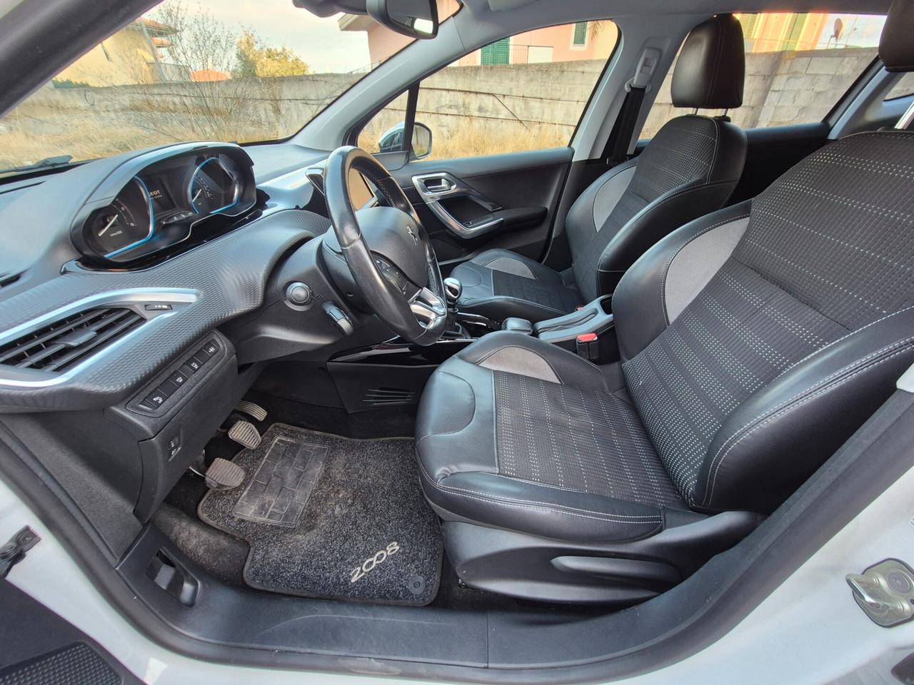 Peugeot 2008 1.6 HDi 120 cv Full Opt