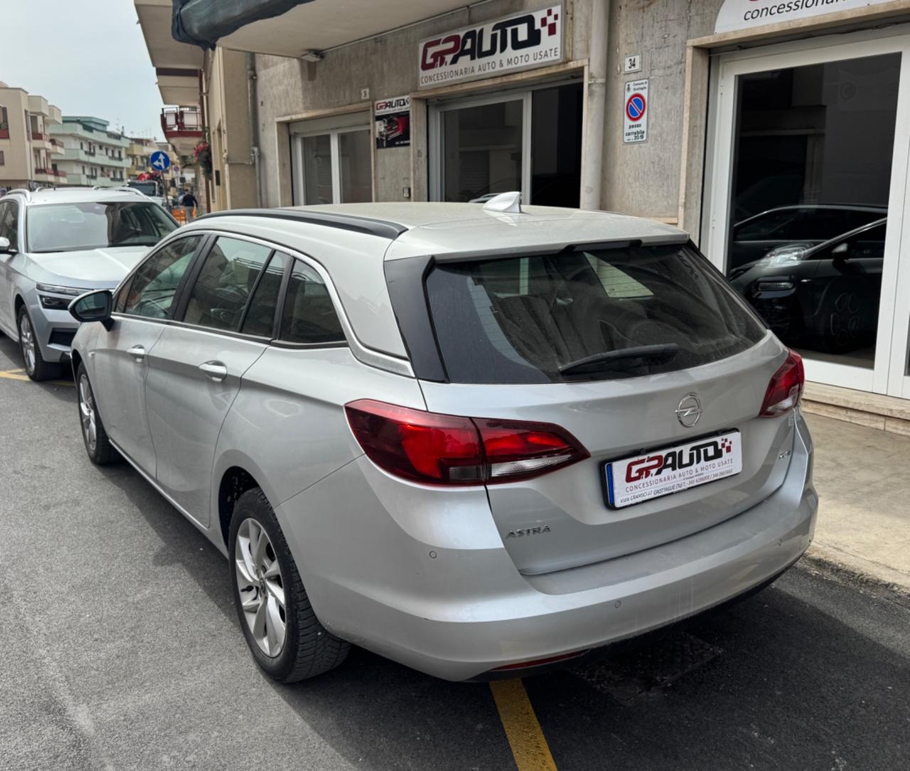 Opel Astra 1.6 CDTi 110CV S&S Innovation