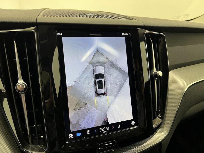 Volvo XC60 XC60 B5 AWD automatico Plus Dark