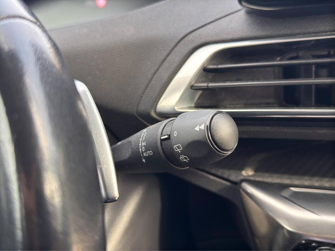 Peugeot 3008 II 1.5 bluehdi Active Business s&s 130cv eat8