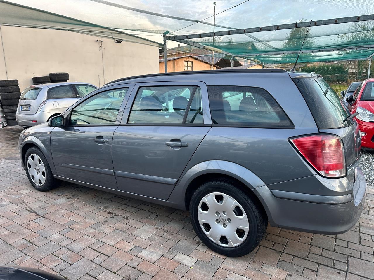 Opel Astra 1.7 CDTI 80CV Station Wagon Enjoy