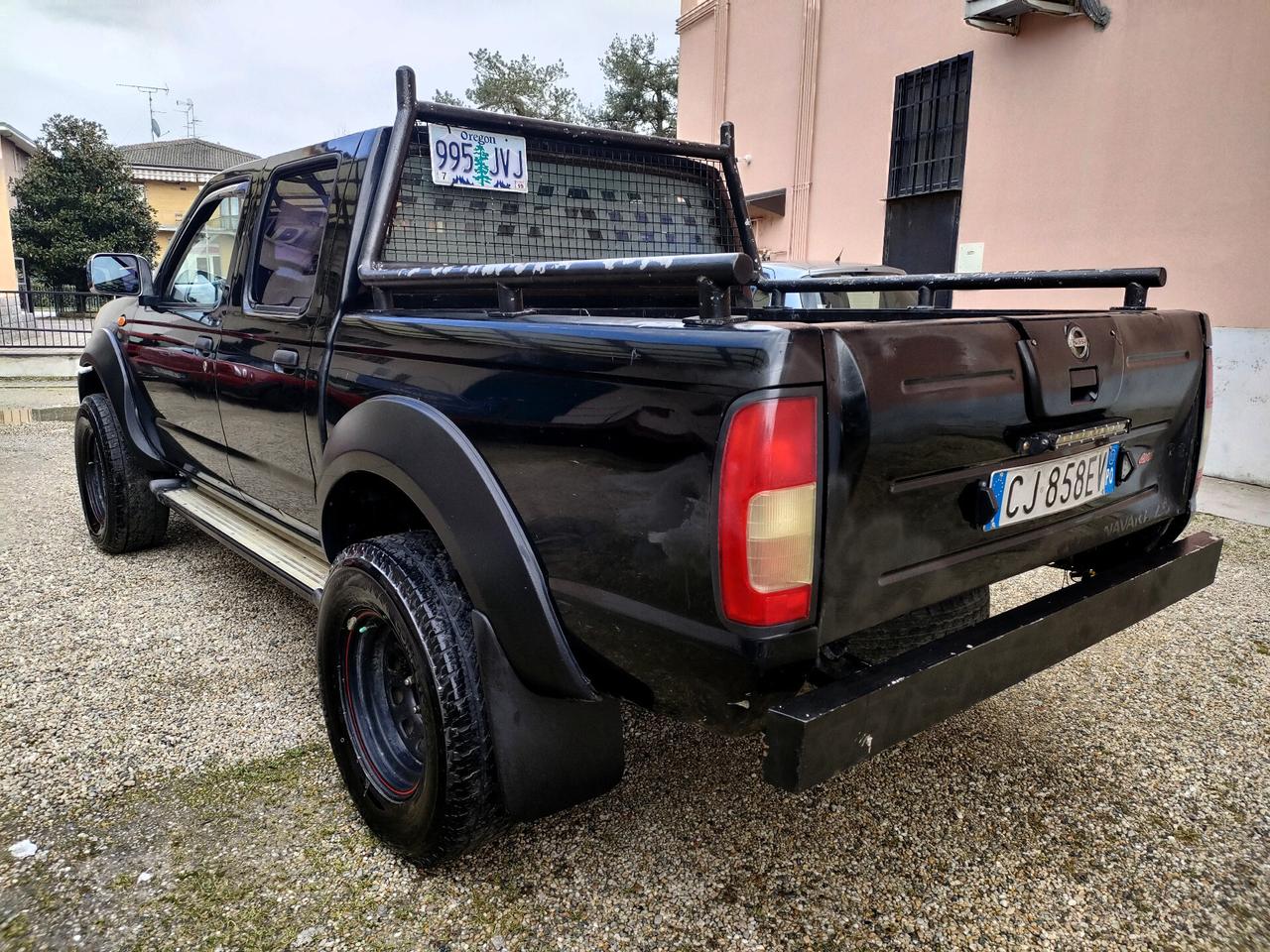 Nissan Navara 2.5 TD Double Cab