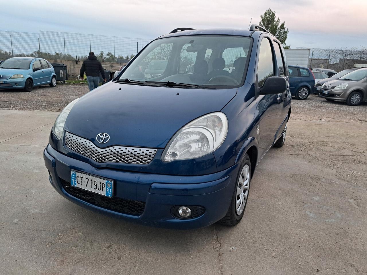 Toyota Yaris Verso 1.4 Tdi D-4D - 2005