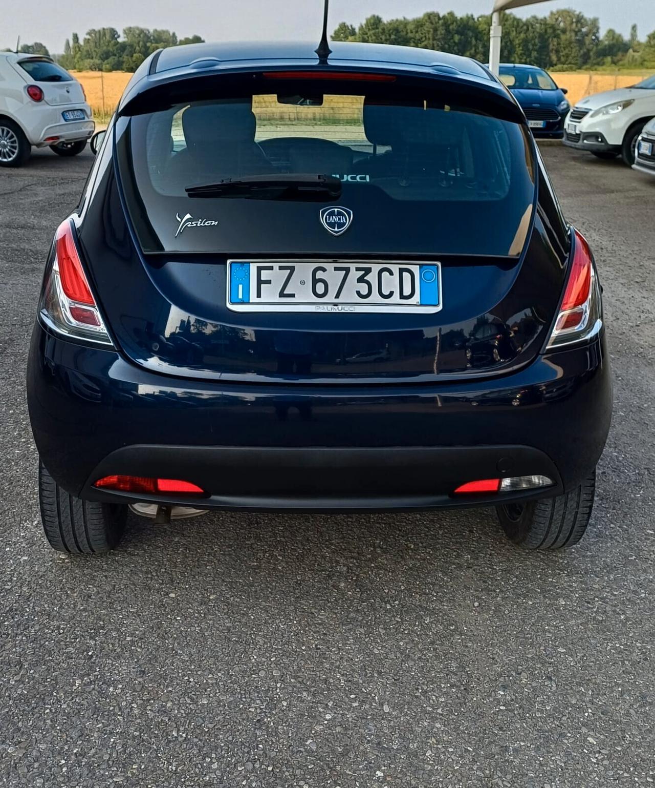 Lancia Ypsilon 1.2 69 CV 5 porte GPL Ecochic Platinum
