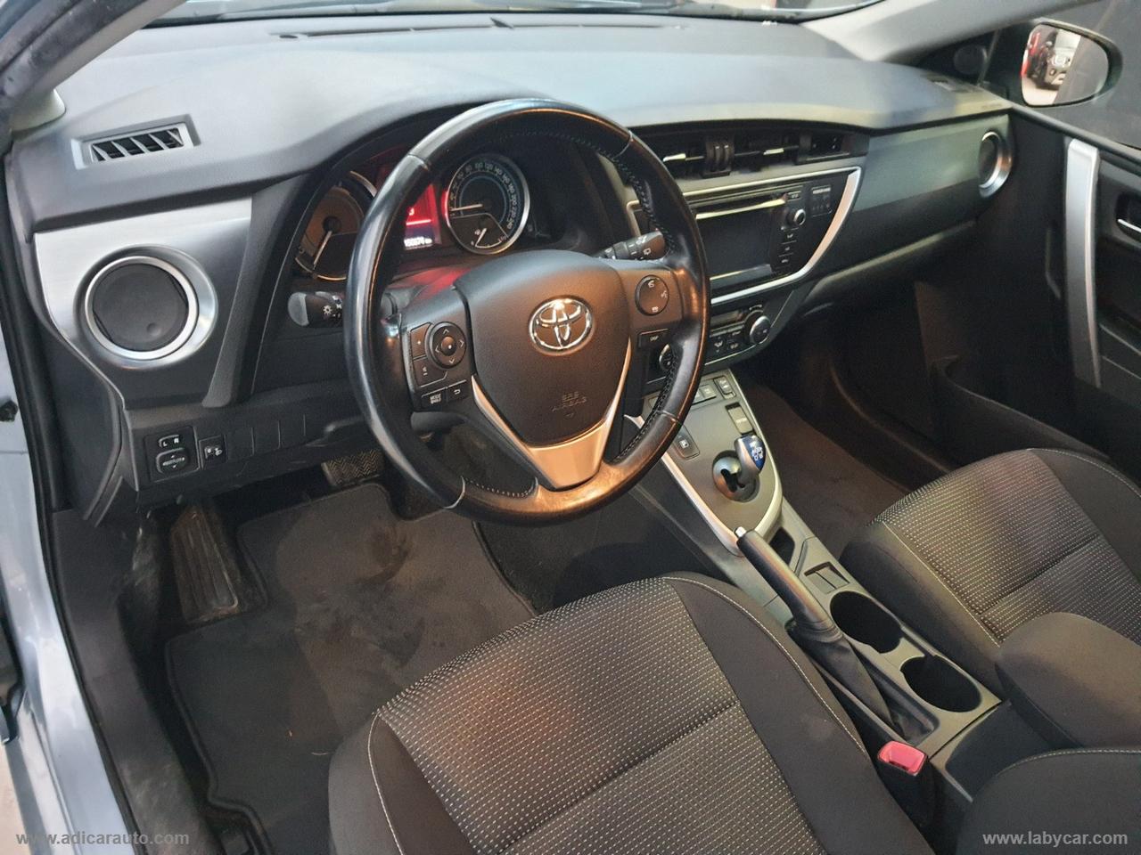 TOYOTA Auris 1.8 Hybrid Lounge