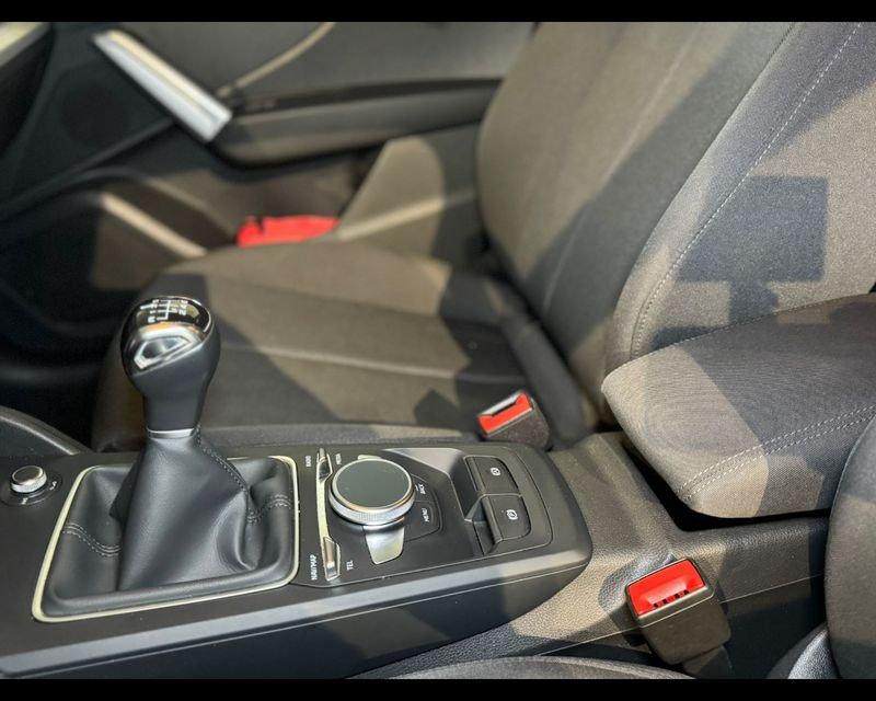 Audi Q2 30 TFSI Admired Advanced