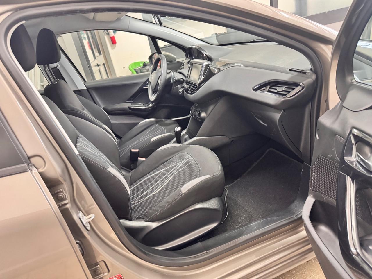 Peugeot 208 1.2 82 Cv S&S 5P. Allure 70.000 KM