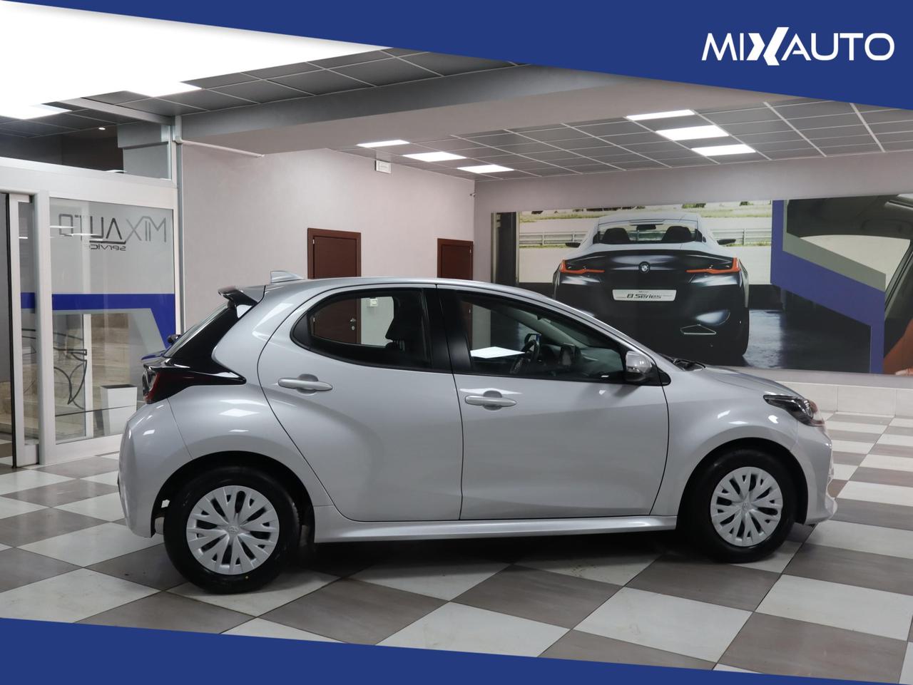 TOYOTA Yaris 1.0 4° Serie 72cv 5 porte Active