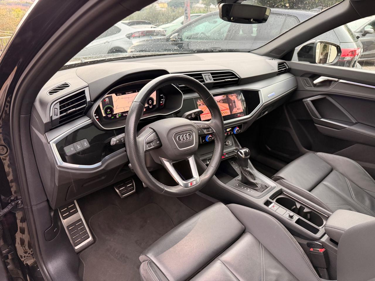 Audi Q3 SPB 45 TFSI e S tronic S Line Tetto Pan Plagin