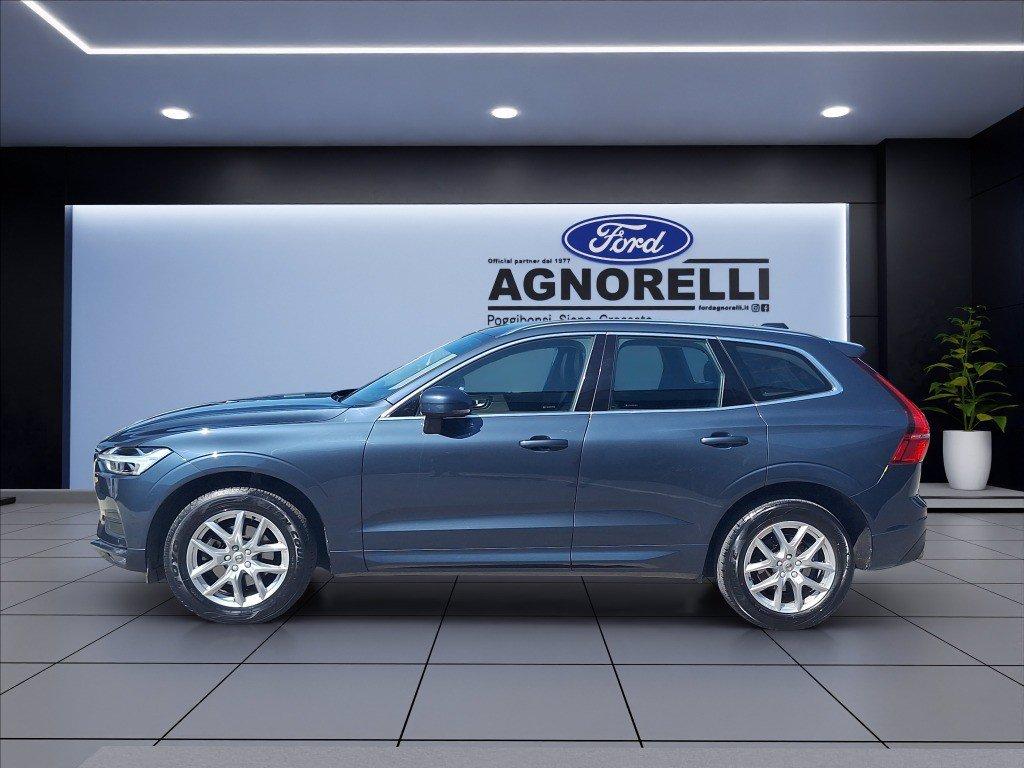 VOLVO XC60 2.0 d4 Momentum auto my20 del 2020