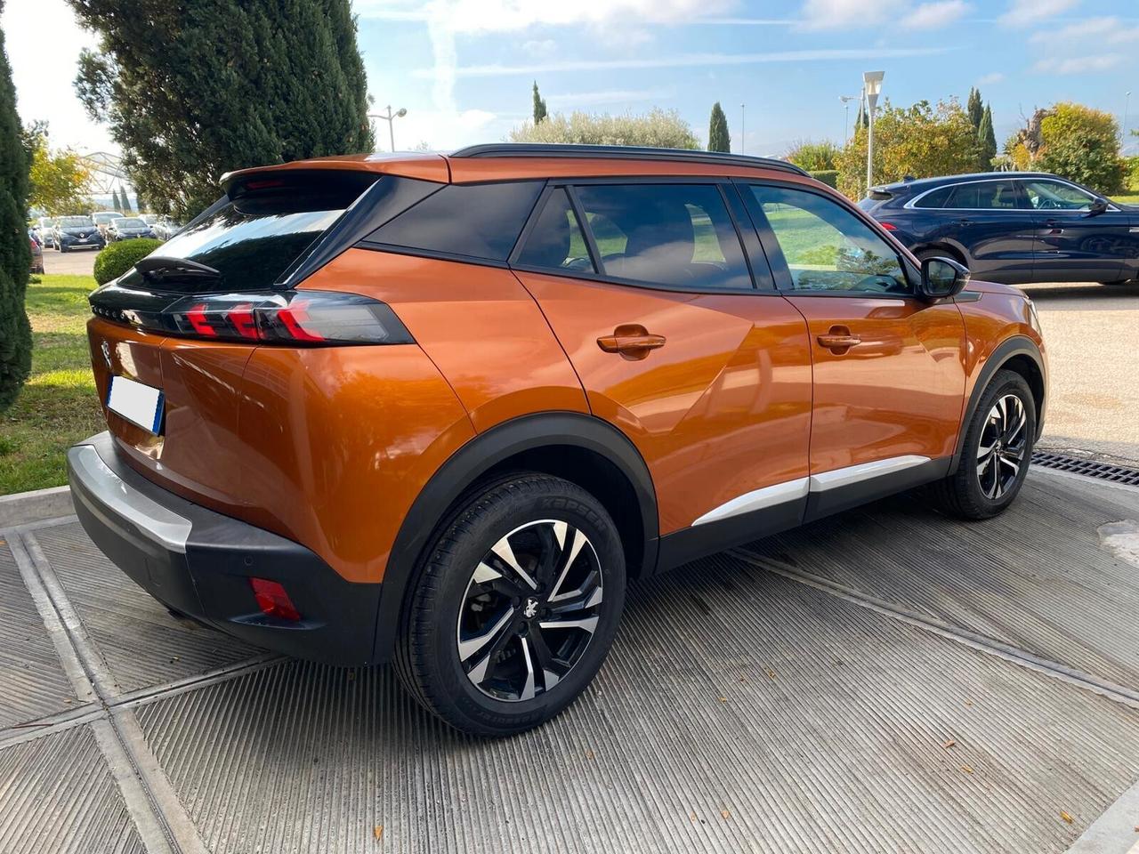 Peugeot 2008 PureTech 100 S&S Allure Pack