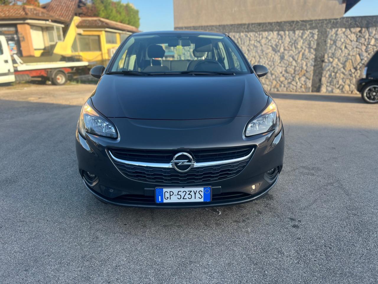 Opel Corsa 1.2 5 porte