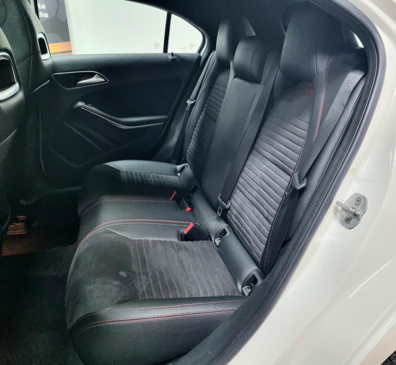MERCEDES-BENZ A 180 CDI 109CV Automatic PREMIUM