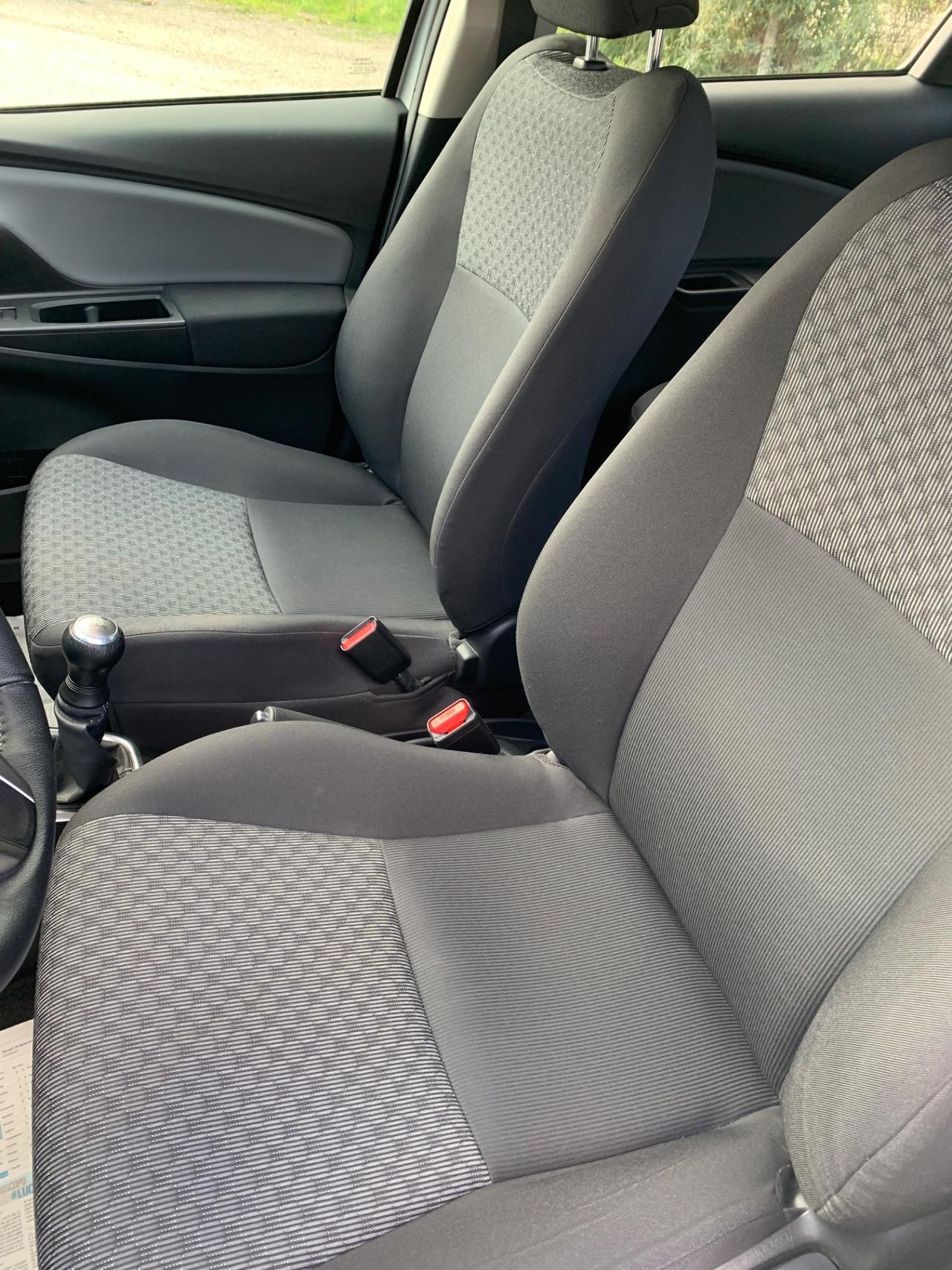 Toyota Yaris 1.0 5 porte Lounge 18000KM