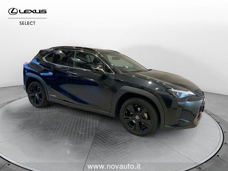 Lexus UX Hybrid Midnight Edition