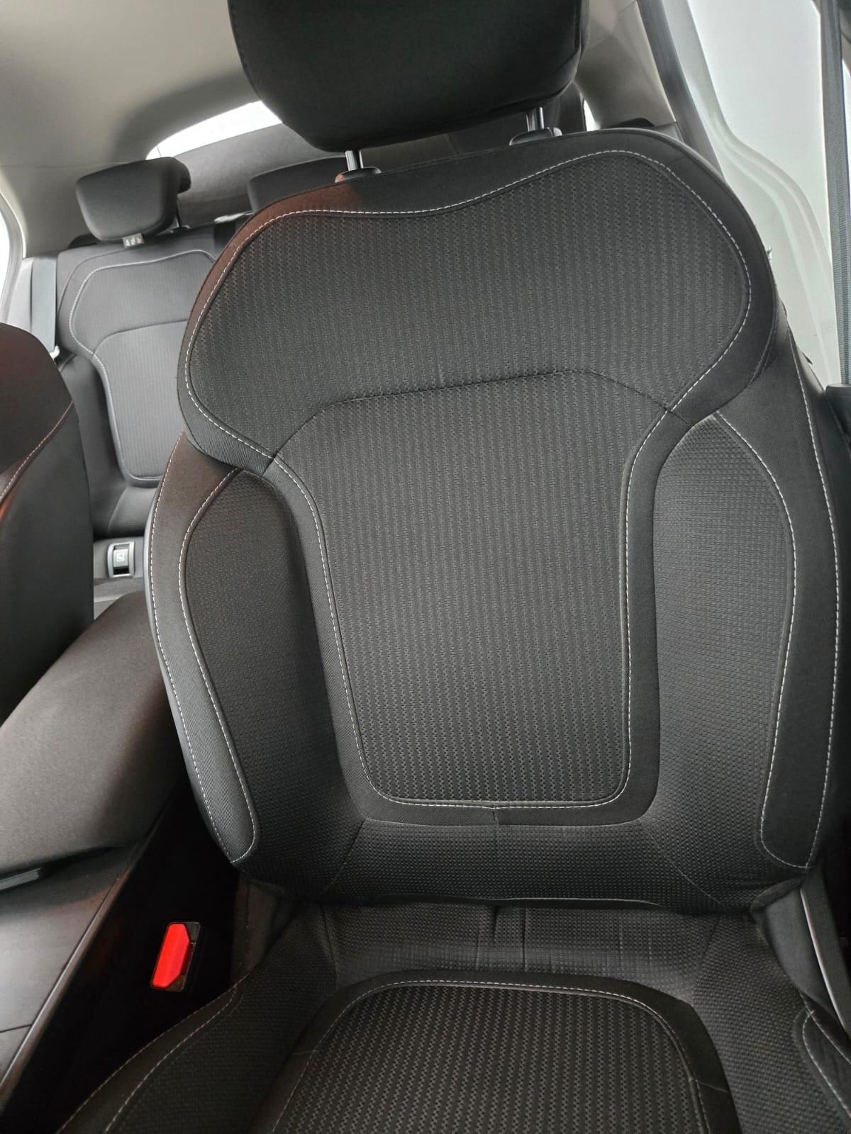 Renault Megane Mégane Blue dCi 115 CV EDC Techno