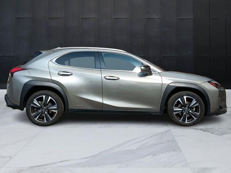 Lexus UX Hybrid Luxury 2WD