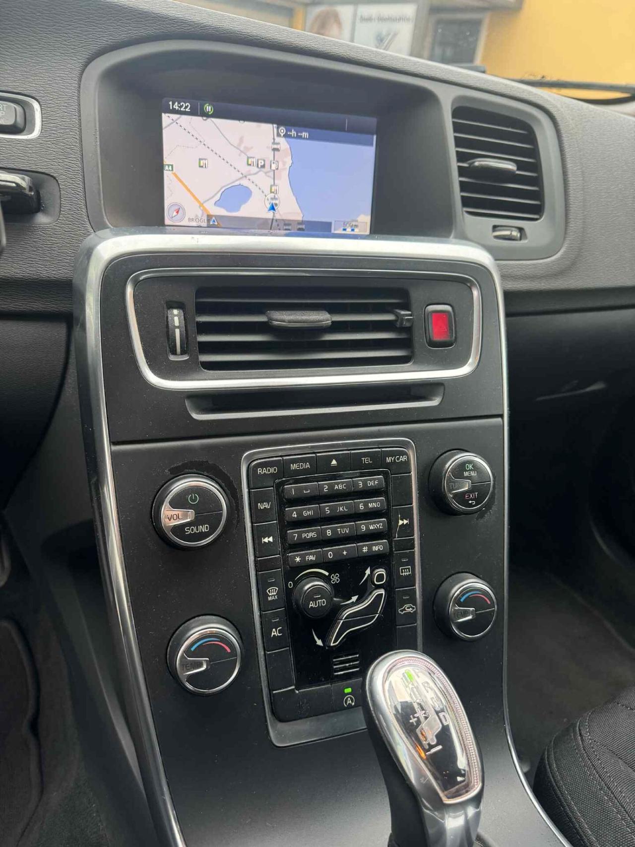 Volvo V60 D2 1.6 Powershift Ocean Race