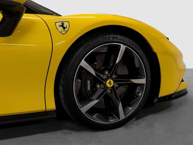 Ferrari SF90 Spider