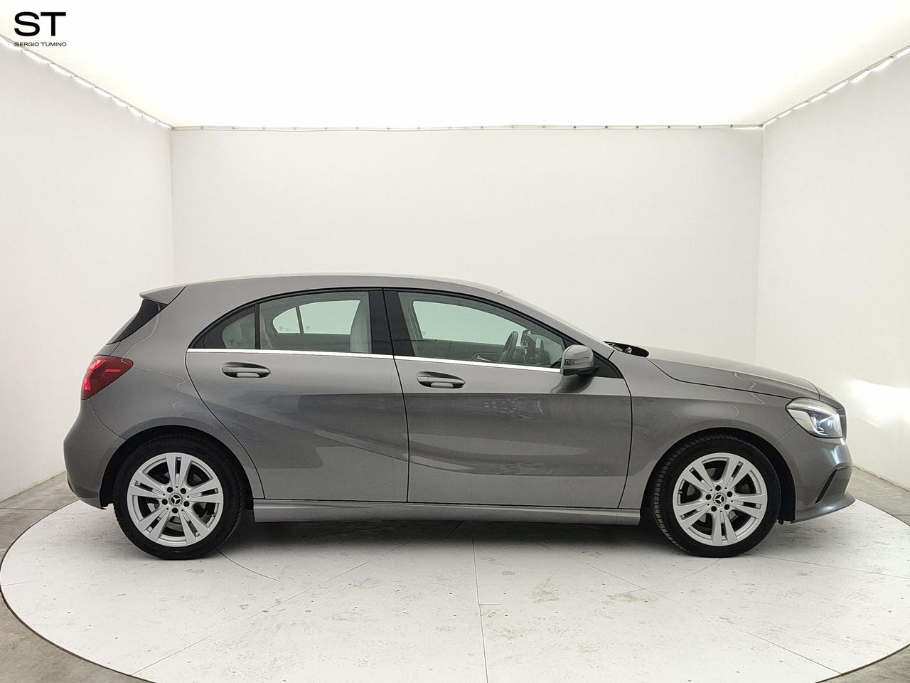 Mercedes-Benz Classe A (W176) - A 200 d Premium