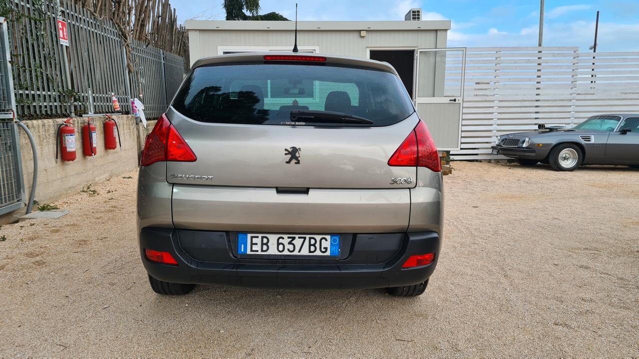 Peugeot 3008 1.6 HDi 110CV cambio robotizzato Tecno