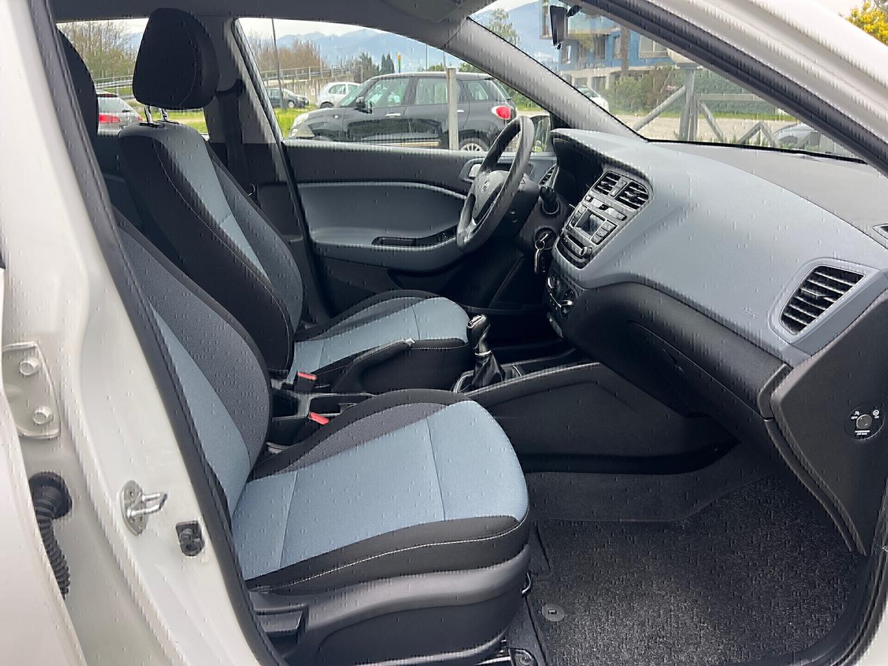 Hyundai i20 1.1CRDi 75CV 5porte-2017"UNIPRO"