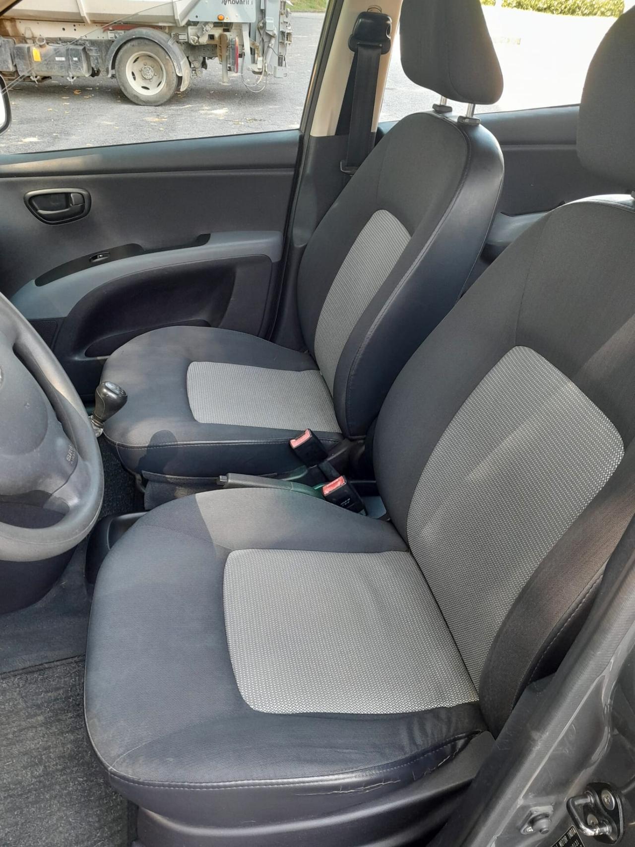 Hyundai i10 1.1 12V Active-DISTRIBUZIONE ESEGUITA-GOMME NUOVE