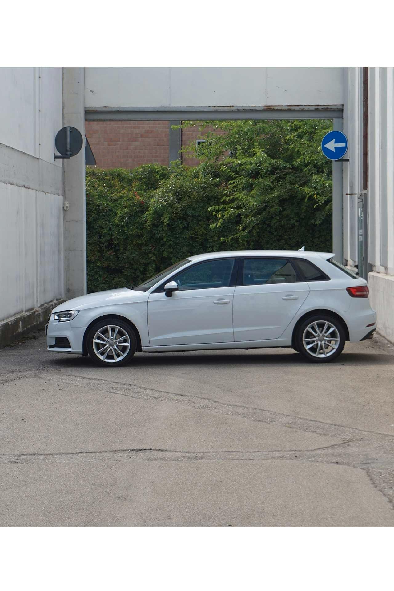 Audi A3 SPB 1.6 TDI 116 CV S tronic Business