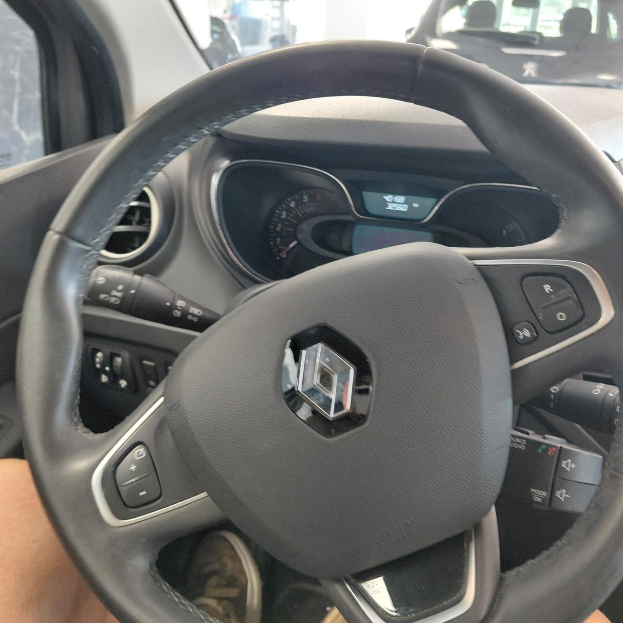 RENAULT CAPTUR ANNO 2018 BZ ADATTA NEOPATENTATI KM 40 MILA