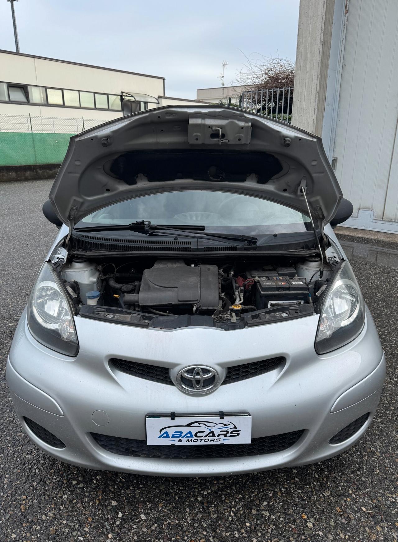 Toyota Aygo 1.0 50kW Benz 5p *67.000 km*UNICO proprietario*