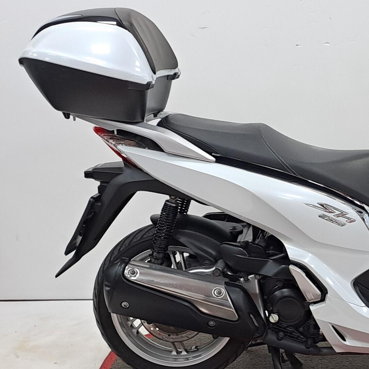 Honda SH 300 TUA ANCHE SENZA REDDITO