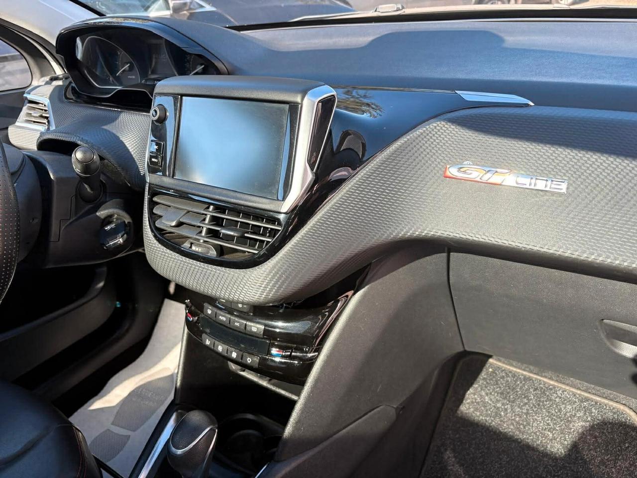 Peugeot 208 PureTech Turbo 110 EAT6 S&S 5 porte GT Line